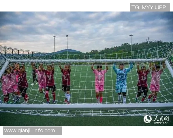 长发扎辫的足球明星们如何在绿茵场上展现独特魅力与风采