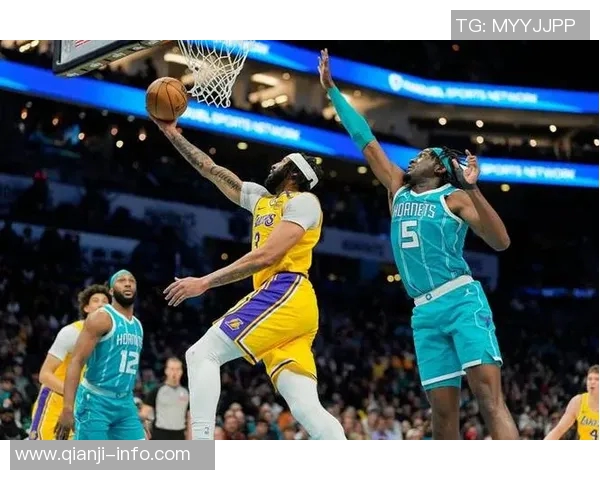 2011年黄蜂与湖人激战回顾:经典对决中的精彩瞬间与战术较量 2011年黄蜂与湖人激战回顾:经典对决中的精彩瞬间与战术较量